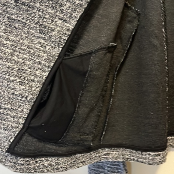 Banana Republic Blazer Front Zip Black & Silver Size Medium - Picture 4 of 7